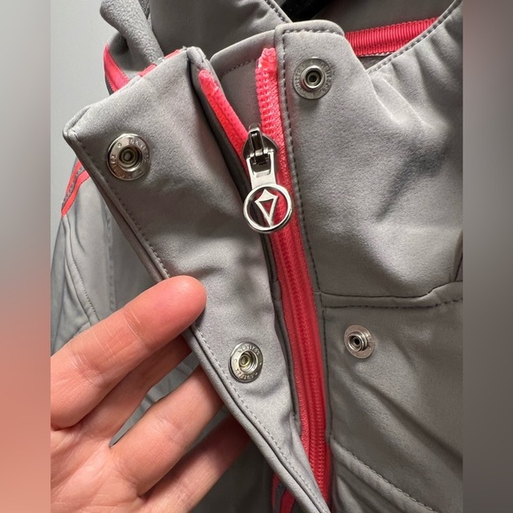 Grey Ivivva rain jacket kk. - Picture 8 of 16